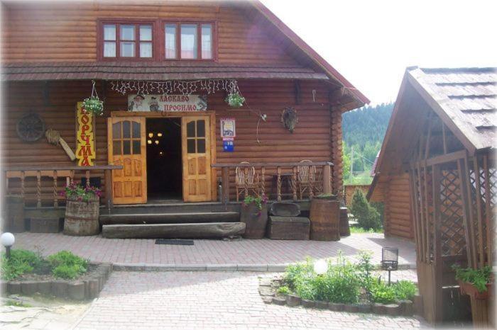 Boykivskiy Dvir Hotel Yasenitsa Zamkova Buitenkant foto